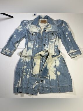 Retrofête Medium Bleach Wash Denim Jacket Belted Puff Sleeve Statement Cotton